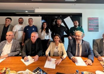 Spor giyim mağazalarında sendikalı çalışan sayısı artıyor