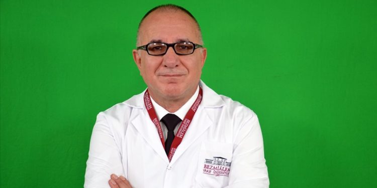 Annesinin vefatına yol açan hastalığa karşı geliştirdiği tedavi 2 yılda 40 kişiye şifa oldu