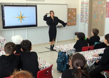 “Küresel Öğretmen Ödülü” alan Neslihan öğretmen projeleriyle öğrencilerin gönlüne girdi