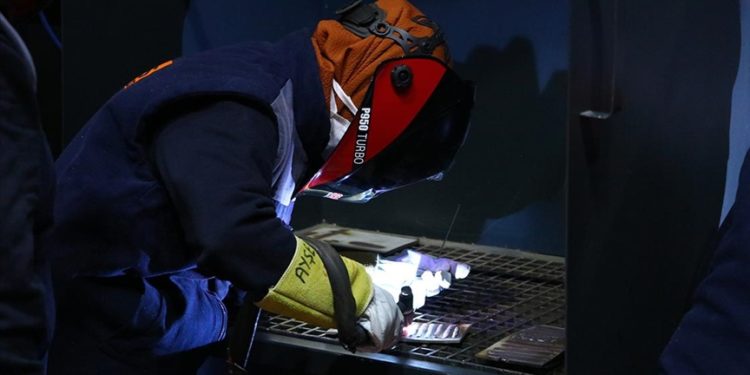 Tekirdağ’da eğitim verilen kadınlar kaynak ustası olarak işe alınacak