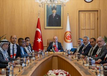 TBMM Başkanı Kurtulmuş, Parlamenterler Arası Kudüs Platformu heyetini kabul etti