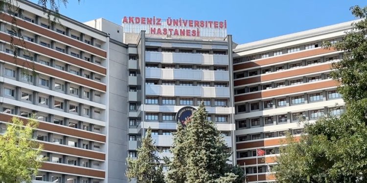 Türkiye “canlı vericili” nakillerde dünya lideri