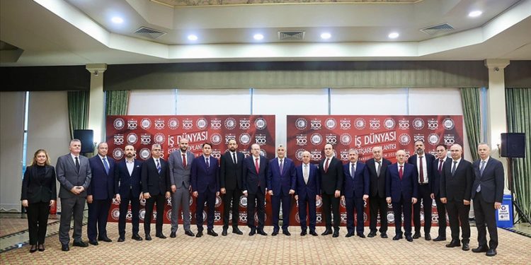 Ticaret Bakanı Bolat'tan hazır beton sektöründe indirim açıklaması