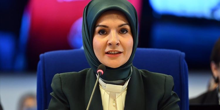 Kadınlara esnek ve uzaktan çalışma modeli üzerinde çalışıyoruz