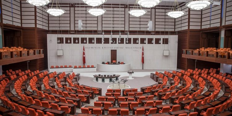 TBMM'ye yeni dokunulmazlık dosyaları sevk edildi