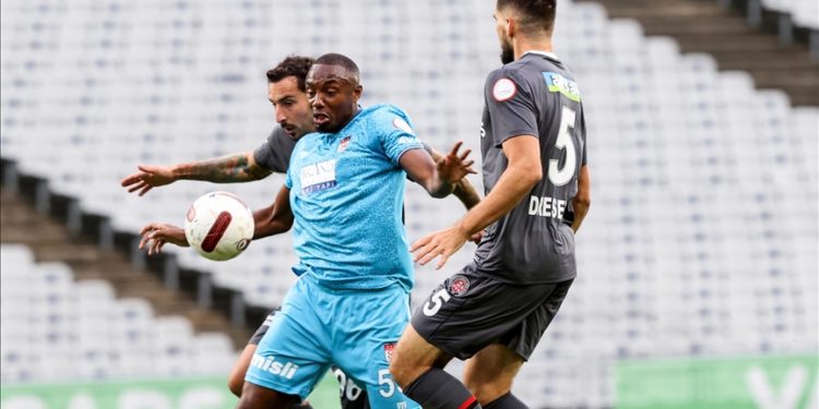 VavaCars Fatih Karagümrük, EMS Yapı Sivasspor’u mağlup etti