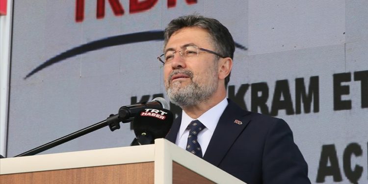 Kars’ta bir yetiştiricimiz doğan her buzağı için 750 lira destek alacak