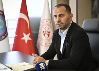 Sporcularımız tarihi başarılarla adlarından söz ettiriyor