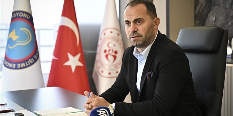 Sporcularımız tarihi başarılarla adlarından söz ettiriyor