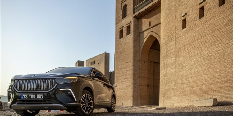 Türkiye'nin yerli otomobili Togg, Erbil sokaklarında tanıtıldı