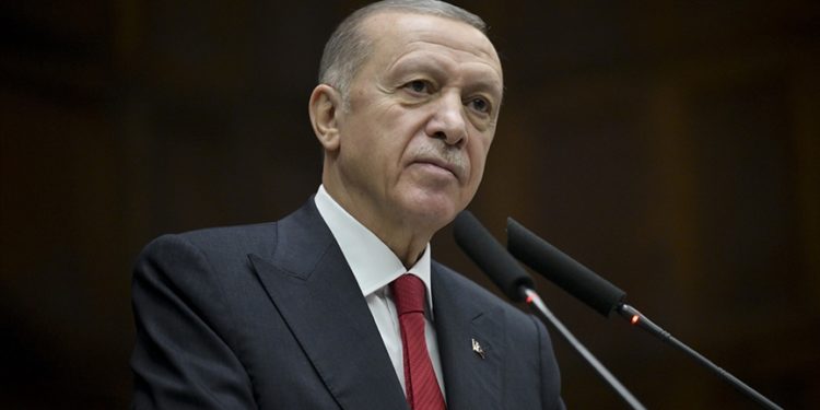 Cumhurbaşkanı Erdoğan'ın haftalık mesaisi sosyal medyadan paylaşıldı