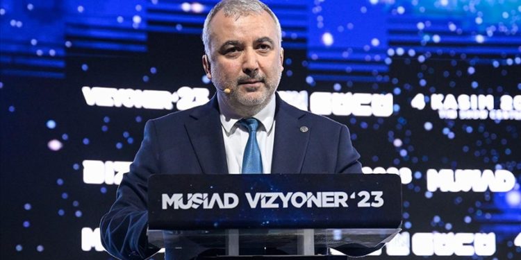 Borsamızda yatırım yapan vatandaşlarımızın sayısının artması çok mühim bir kazanımdır