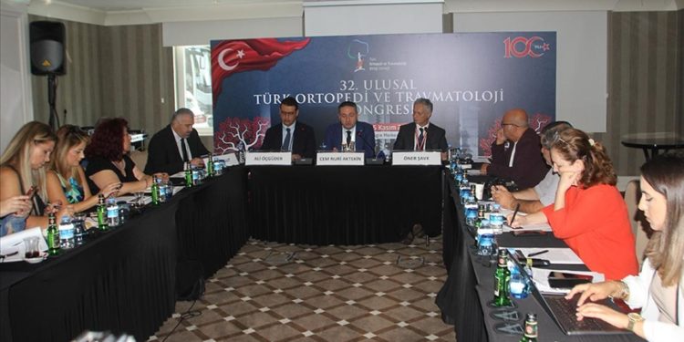 Osteoporoza bağlı kalça kırığı ileri yaş grubundaki hastalar için risk oluşturuyor