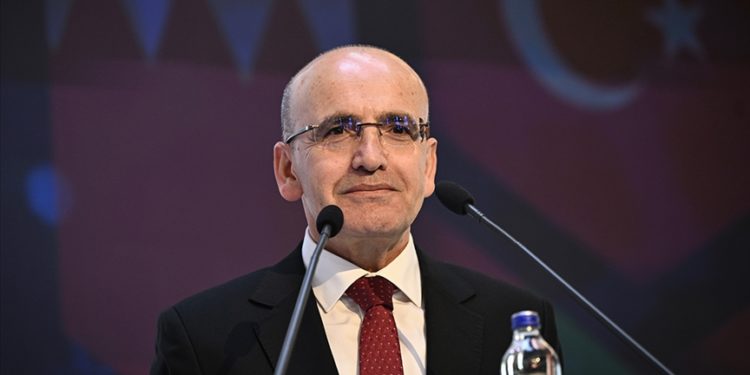 Bakan Şimşek: Yıllık cari dengede son iki ayda 7,3 milyar dolar iyileşme sağlandı