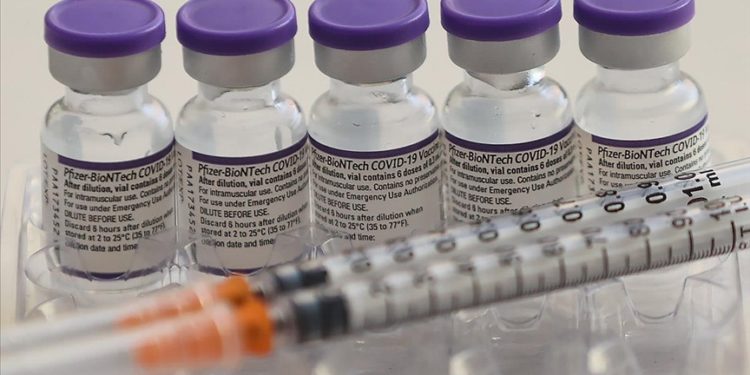 BioNTech, Kovid-19 aşısı satışlarının azalmasıyla 2023 gelir tahminini 4 milyar avroya düşürdü