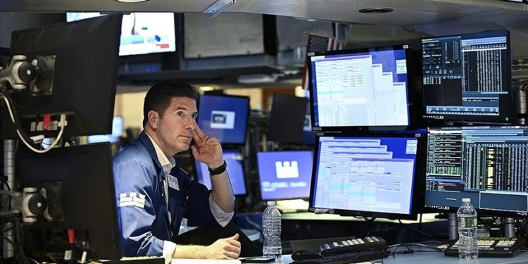 Küresel piyasalar haftaya temkinli başladı