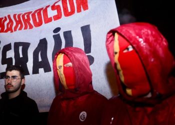 Futbol taraftar gruplarından İsrail’e “Filistin” tepkisi