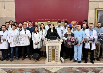 AK Parti'li Durgut'tan Filistin'deki sağlık çalışanlarına destek