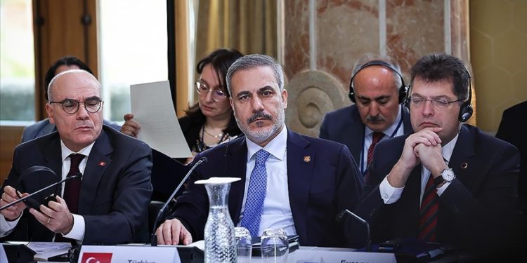 Dışişleri Bakanı Fidan, Akdeniz İçin Birlik 8. Bölgesel Forumu'na katıldı