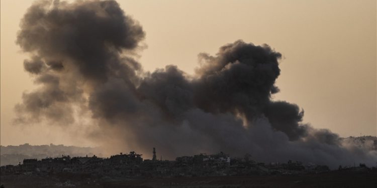 İsrail ordusu, Lübnan'da Hizbullah'a ait "hedeflere" hava saldırısı düzenlediğini duyurdu