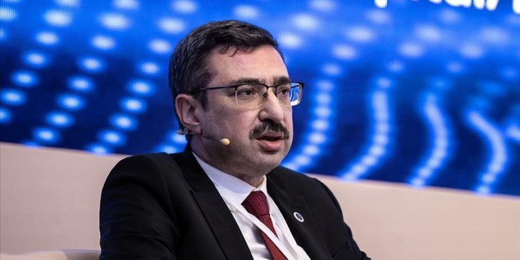 SPK Başkanı Gönül’den yatırımcılara “izinsiz sermaye piyasası işlemi” uyarısı