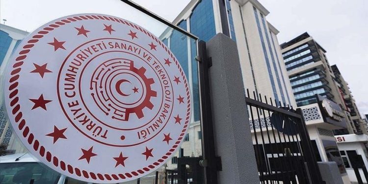 Sanayi ve Teknoloji Bakanlığı ağustosta 1301 yatırım teşvik belgesi verdi