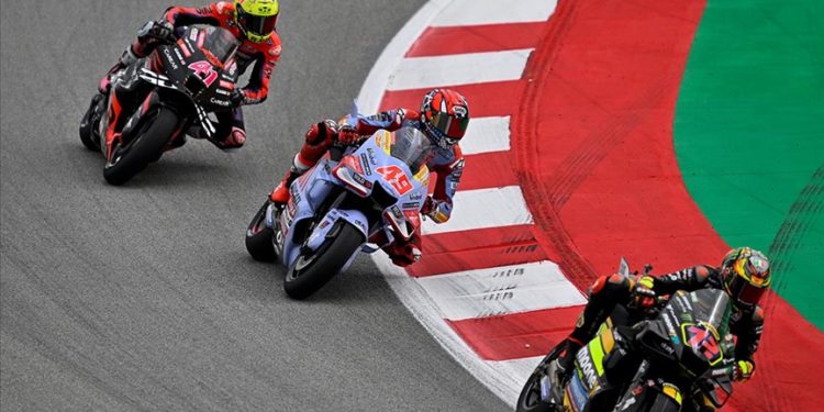 MotoGP'de heyecan, Katar'da devam edecek