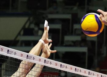 Voleybolda derbi heyecanı