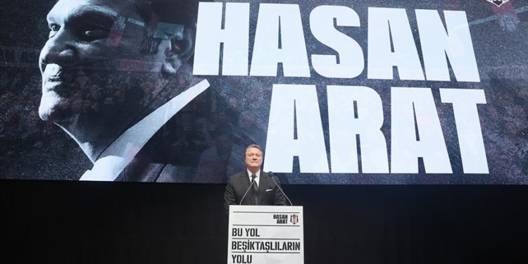 Beşiktaş’ta başkan adayı Hasan Arat projelerini tanıttı
