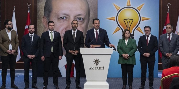 AK Parti’de belediye başkan adaylığı başvuru süreci başladı
