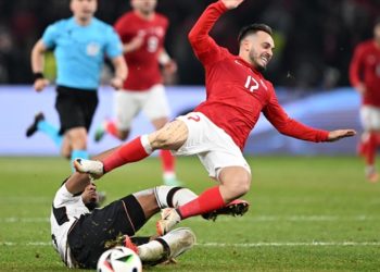 Türkiye’nin Almanya’yı evinde 3-2 mağlup ettiği karşılaşma Alman basınında