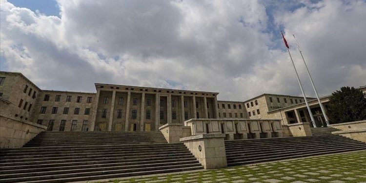 TBMM lokanta ve işletmelerinde İsrail'i boykot kararı