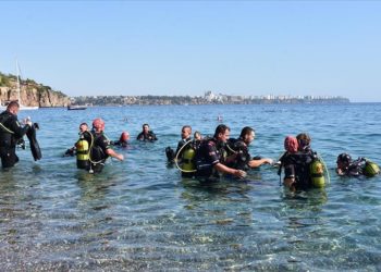 Bosnalı kurbağa adamlar eğitimlerini Antalya’da alıyor
