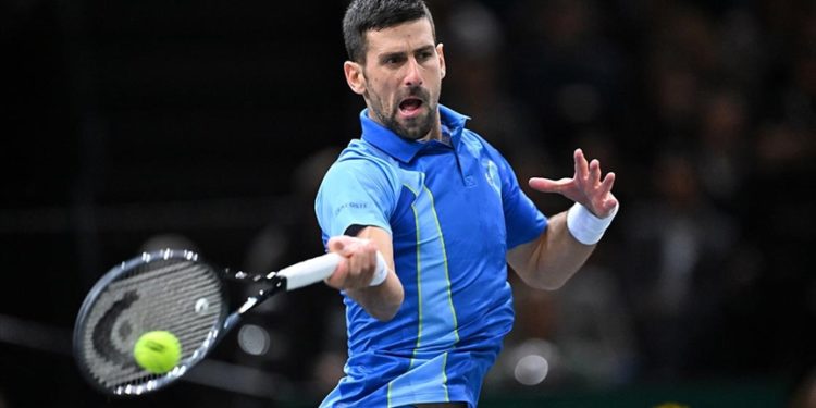 Djokovic, sezonu zirvede tamamlamayı garantiledi