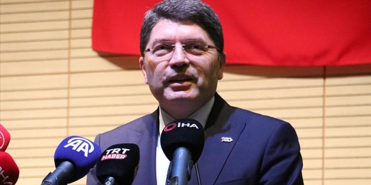 Artık çağın en yeni kanunlarına sahip olan bir ülkeyiz