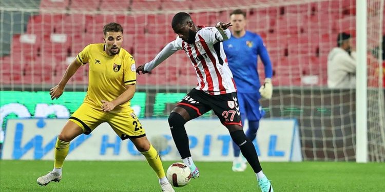 Samsunspor evinde kazandı