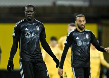 Beşiktaş'ta Vincent Aboubakar ile Cenk Tosun sakatlandı