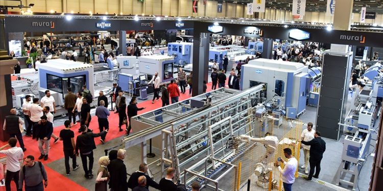 Avrasya Pencere, Avrasya Kapı ve Avrasya Cam fuarları 65 bin ziyaretçi hedefiyle açıldı