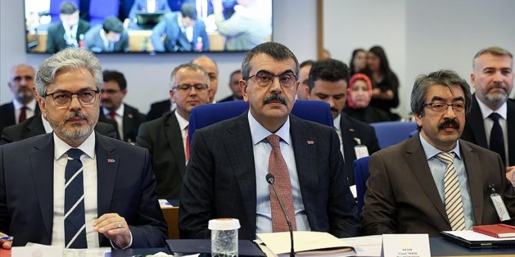 Bütçede en büyük pay eğitime ayrıldı