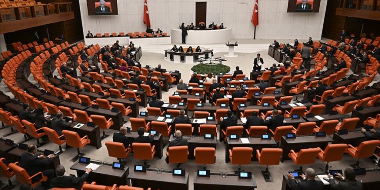 Ekonomiye ilişkin düzenlemeler içeren kanun teklifi TBMM’de