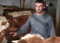 Ziraat mühendisi devletten aldığı hibeyle köyünde kalıp sürü sahibi oldu