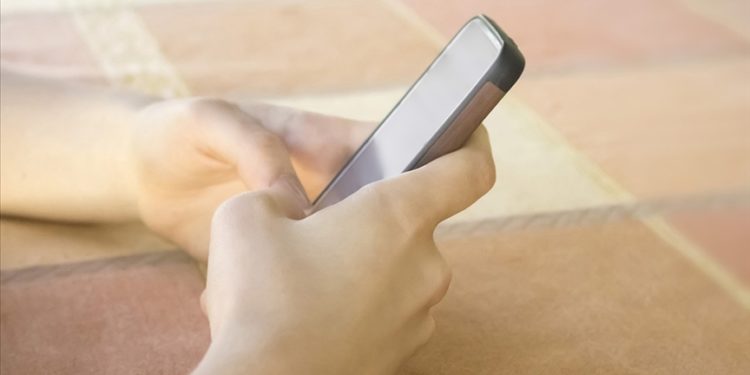 Araştırma: Çocuk ve gençlerde zararlı alışkanlıklar, sosyal medya kullanımıyla bağlantılı olabilir