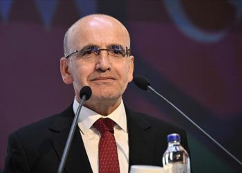 Bakan Şimşek, ihracatçıların finansman sorununu çözecek yeni uygulamanın müjdesini verdi