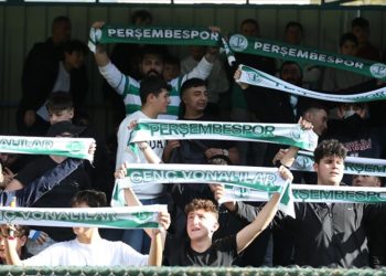 "Çarşamba" ile "Perşembe" yeşil sahada yenişemedi