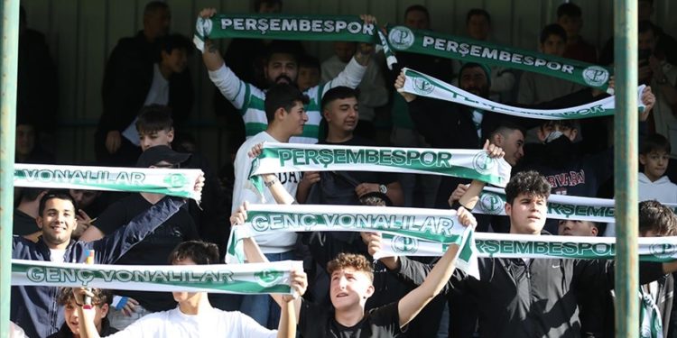 "Çarşamba" ile "Perşembe" yeşil sahada yenişemedi