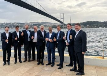 THY, tarihindeki en büyük uçak alımı için Airbus ile görüşüyor