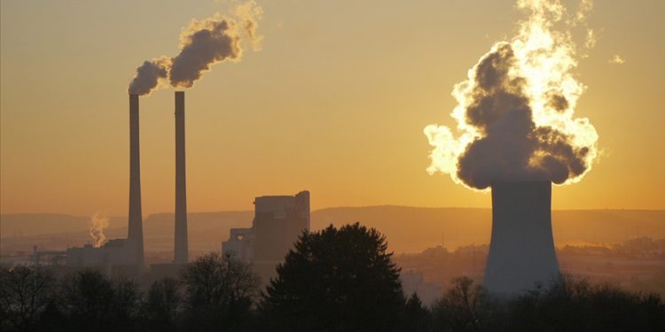 Ülkelerin “aşırı” fosil yakıt üretim planları küresel ısınmayı sınırlandırma hedefini tamamen riske atıyor
