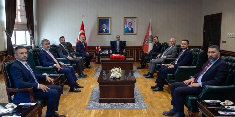 TBMM Başkanı Kurtulmuş, Ordu Büyükşehir Belediyesi ve İl Emniyet Müdürlüğünü ziyaret etti