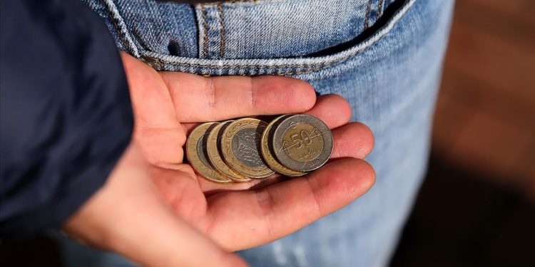 Bozuk parayla oynanan oyun çocukların ellerinde kalıcı hasara yol açıyor