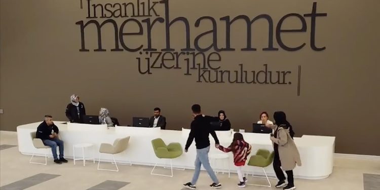 Hatay İskenderun Acil Durum Hastanesi, hasta kabulüne başladı